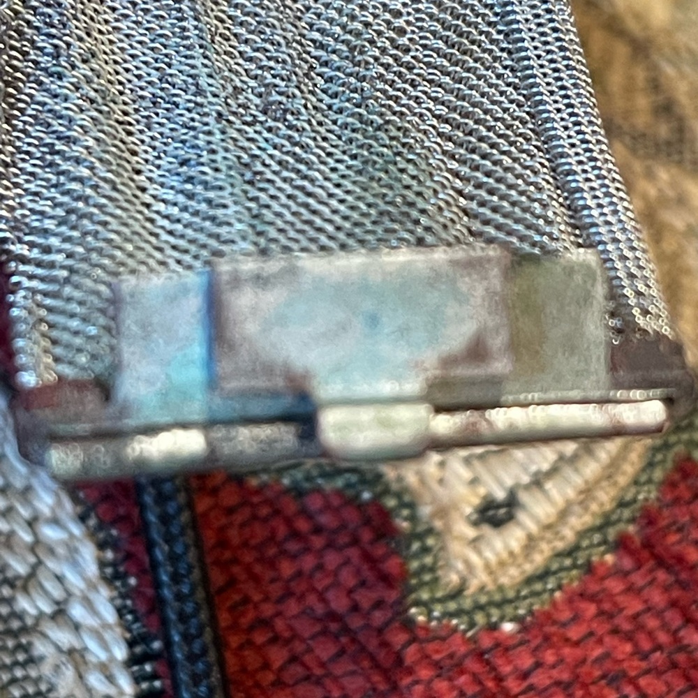 Silver Tone Vintage Metallic Flower Bracelet - Picture 9 of 15